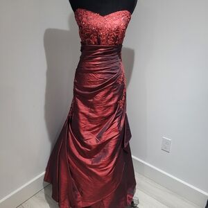 Jade Couture Mother Of The Bride Sequined Lace Gown Size 14 Red Taffeta